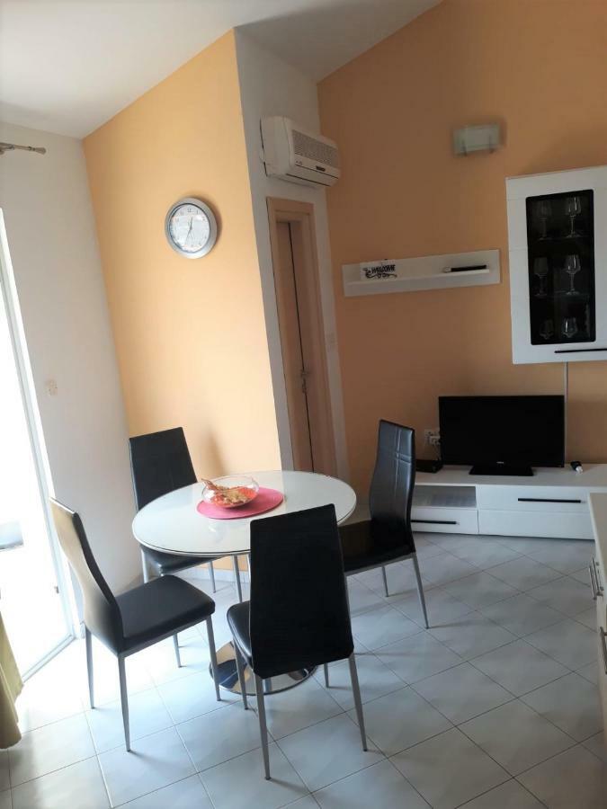 Ivana Apartment Sevid
