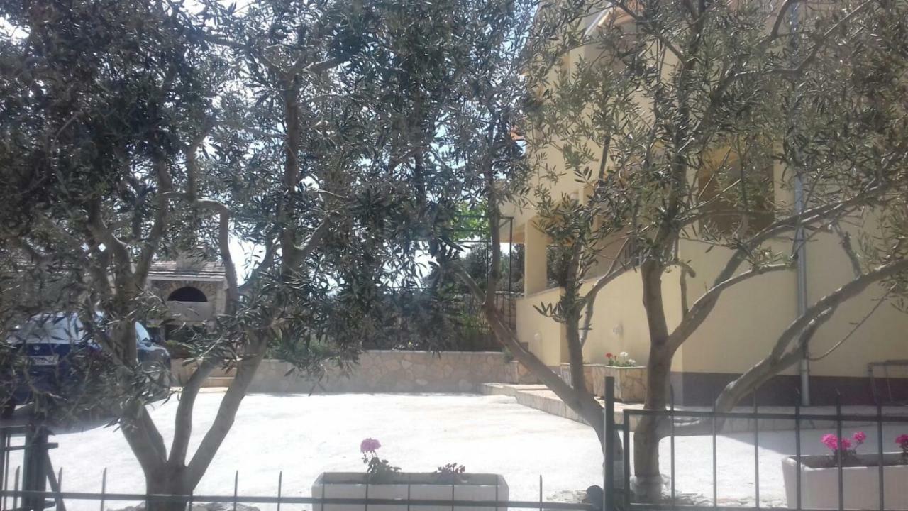 Ivana Apartment Sevid